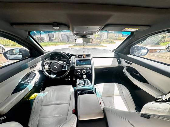 JAGUAR E-PACE 2.0 16V P300 GASOLINA R-DYNAMIC SE AWD AUTOMÁTICO